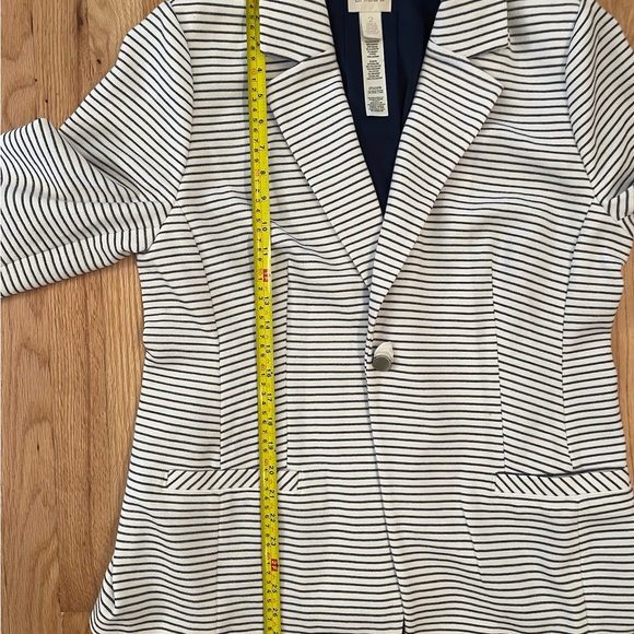 Chico’s women’s striped blazer. - Picture 6 of 8